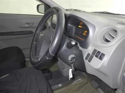 Daihatsu MIRA E S  с аукциона в Японии