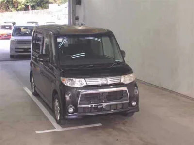 Daihatsu TANTO  с аукциона в Японии