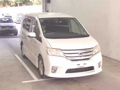Nissan SERENA  с аукциона в Японии