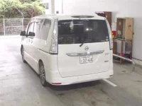 Nissan SERENA лот № 1196 оценка R  с аукциона в Японии 1