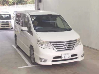 Nissan SERENA  с аукциона в Японии