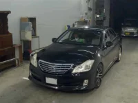 Toyota CROWN лот № 1201 оценка 3.5  с аукциона в Японии 3