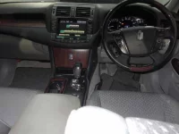 Toyota CROWN лот № 1201 оценка 3.5  с аукциона в Японии 5