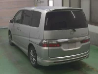 Honda STEP WAGON лот № 32 оценка 3  с аукциона в Японии 1
