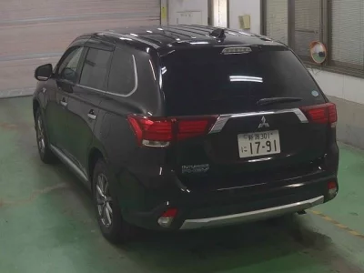 Mitsubishi OUTLANDER PHEV