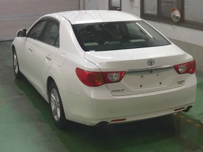 Toyota MARK X  с аукциона в Японии