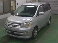 Toyota NOAH лот № 83 оценка R  с аукциона в Японии 5