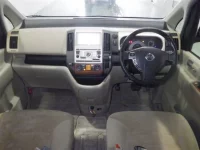 Nissan SERENA лот № 5010 оценка 3.5  с аукциона в Японии 2