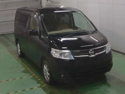 Nissan SERENA  с аукциона в Японии