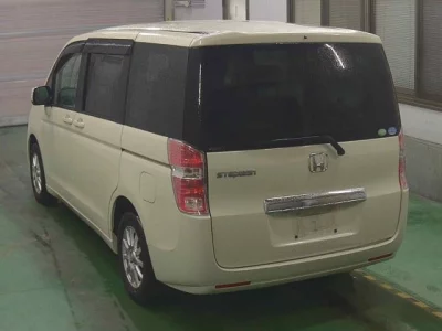 Honda STEP WAGON