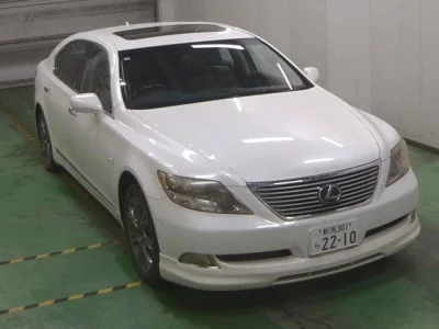 Lexus LS