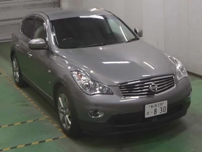 Nissan SKYLINE CROSSOVER