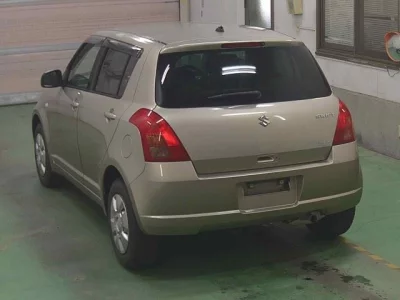 Suzuki SWIFT  с аукциона в Японии
