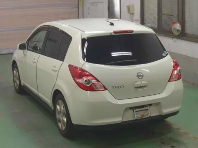 Nissan TIIDA