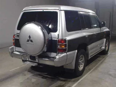 Mitsubishi PAJERO  с аукциона в Японии