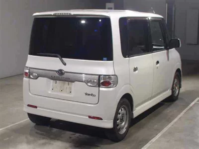 Daihatsu TANTO  с аукциона в Японии