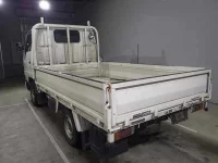 Toyota DYNA лот № 535 оценка 3.5  с аукциона в Японии 3