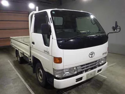 Toyota DYNA  с аукциона в Японии