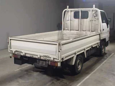 Toyota DYNA  с аукциона в Японии
