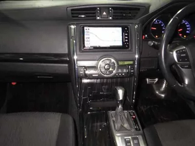 Toyota MARK X  с аукциона в Японии