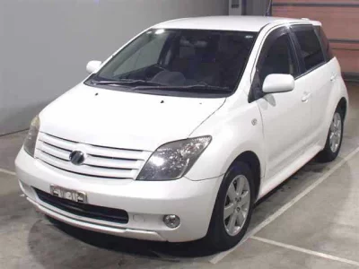 Toyota IST  с аукциона в Японии