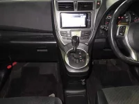 Toyota RACTIS лот № 2054 оценка 3.5  с аукциона в Японии 2