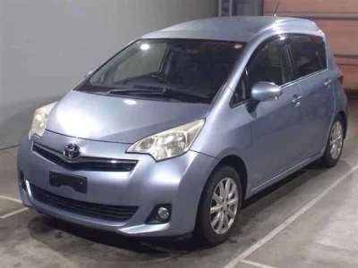 Toyota RACTIS  с аукциона в Японии