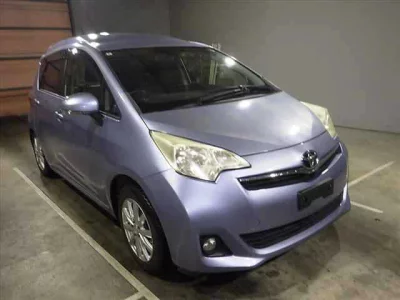 Toyota RACTIS  с аукциона в Японии