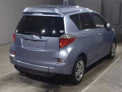 Toyota RACTIS  с аукциона в Японии