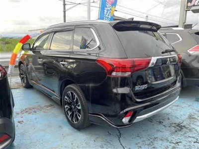 Mitsubishi OUTLANDER PHEV