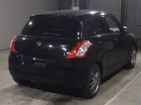 Suzuki SWIFT лот № 7084 оценка 3.5  с аукциона в Японии 1
