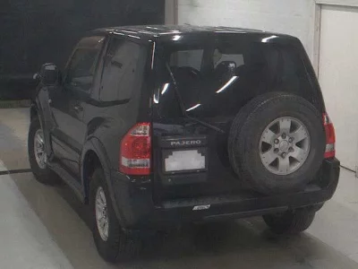 Mitsubishi PAJERO