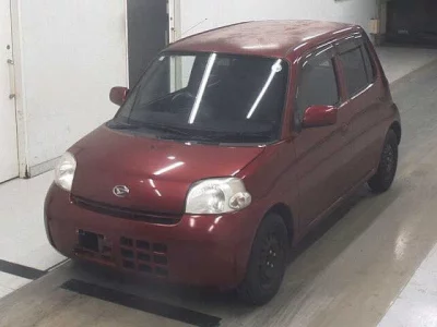 Daihatsu Esse