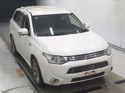Mitsubishi OUTLANDER PHEV