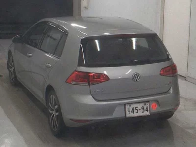 Volkswagen GOLF  с аукциона в Японии
