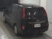 Toyota ISIS лот № 5341 оценка R  с аукциона в Японии 1