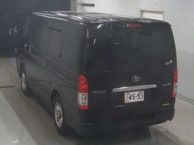 Toyota HiAce Van