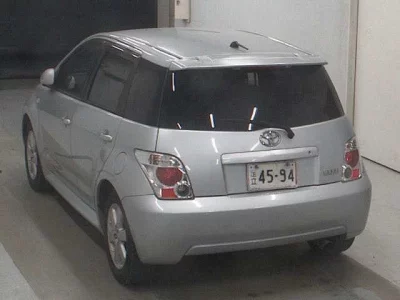 Toyota IST