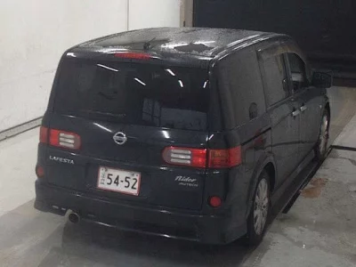 Nissan LAFESTA