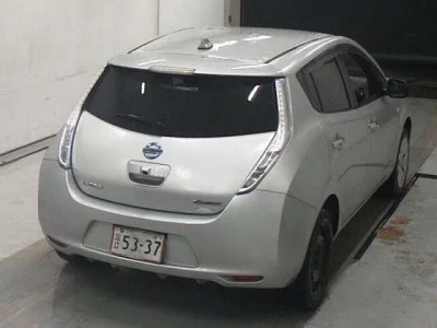 Nissan LEAF  с аукциона в Японии