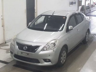Nissan TIIDA LATIO