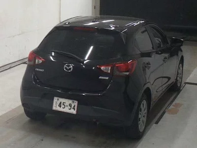 Mazda DEMIO  с аукциона в Японии
