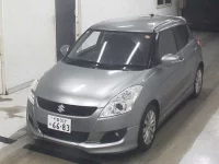 Suzuki SWIFT лот № 3055 оценка 3  с аукциона в Японии 3