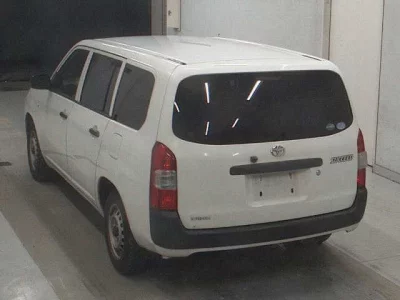 Toyota SUCCEED  с аукциона в Японии