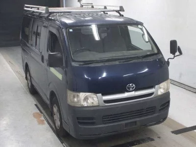 Toyota HiAce Van