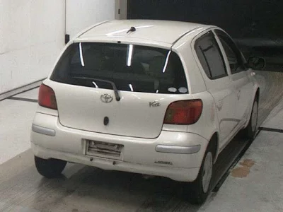 Toyota VITZ  с аукциона в Японии