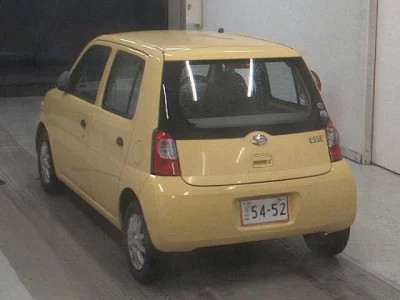 Daihatsu Esse