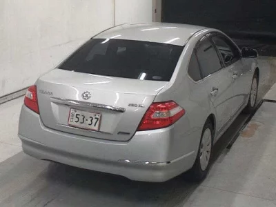 Nissan TEANA