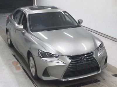 Lexus IS