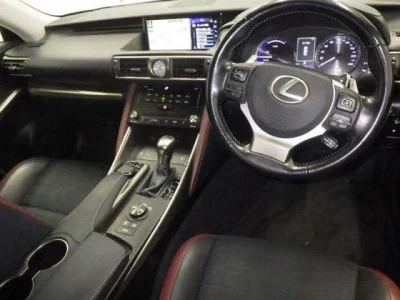 Lexus IS